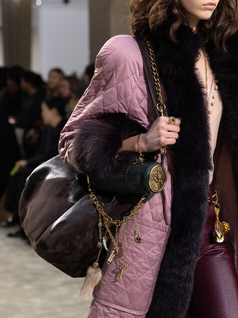 Look 10